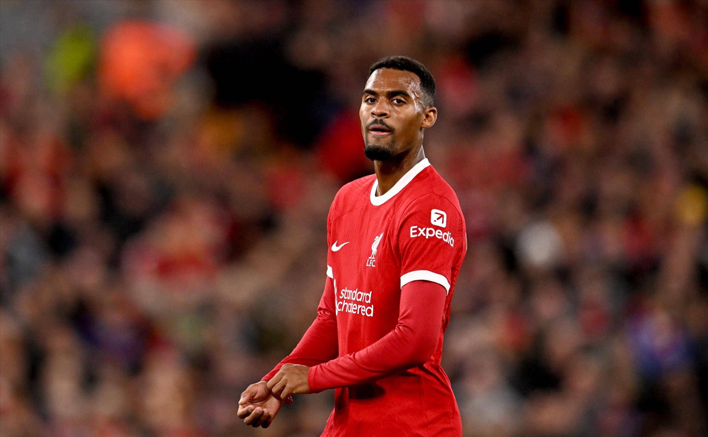 足球报：浙江队接近留下米特里策和卢卡斯，朴镇燮有望加盟（足球报：浙江队续留米特里策、卢卡斯在望，朴镇燮或将加盟）