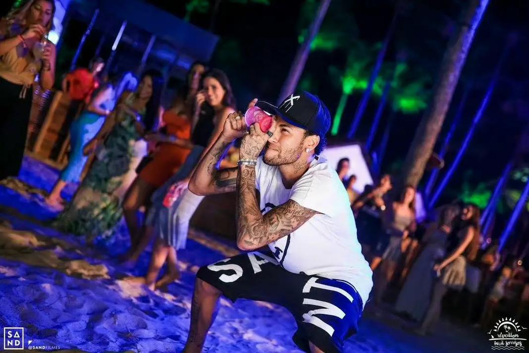 金子在哪都会闪光！格林伍德15场11球领跑法甲射手榜（走到哪都发光！格林伍德15场11球登顶法甲射手榜）