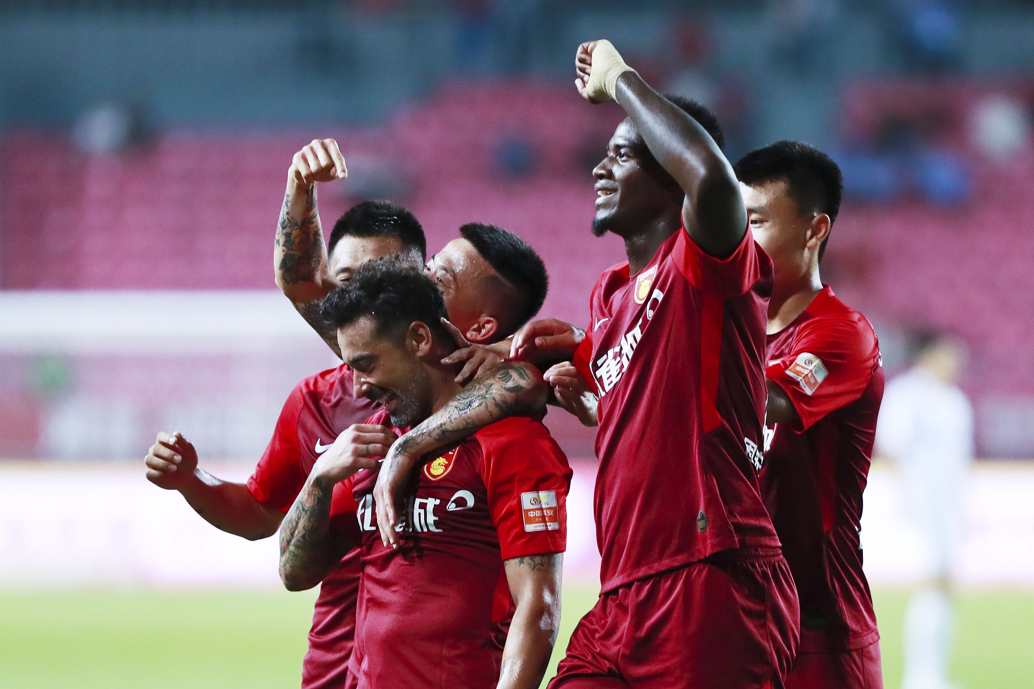 欧冠战报：皇马主场大胜国际米兰,（欧冠综述：皇马主场横扫国际米兰）