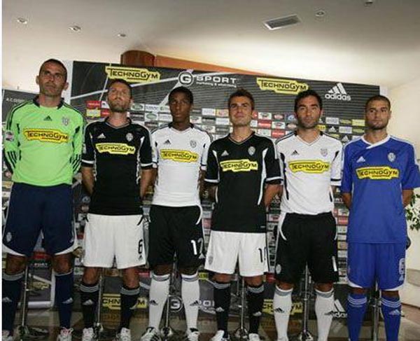 阿斯：西甲和球员工会将再度举行会议，西甲未放弃海外赛计划（阿斯：西甲与球员工会将再开会，海外办赛计划仍未放弃）