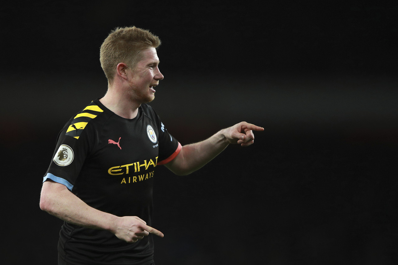 欧冠-姆巴佩破门维尼修斯双响 皇马5-1萨尔斯堡（欧冠：维尼修斯梅开二度，姆巴佩建功，皇马5-1大胜萨尔斯堡）