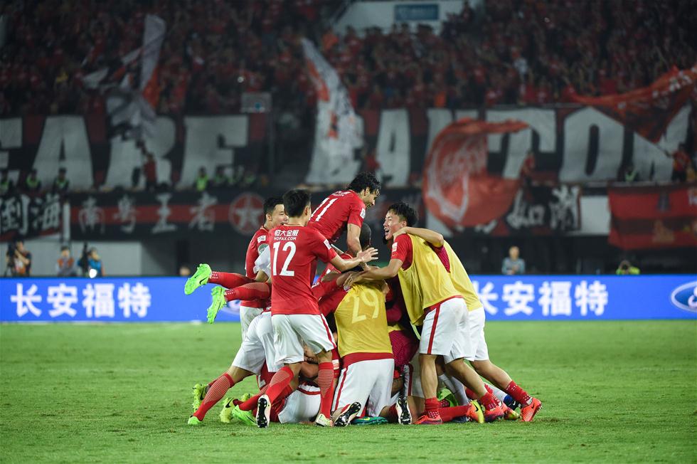 2025全国射击总决赛在杭州鸣枪，首金项目10米气手枪混合团体河南组合问鼎