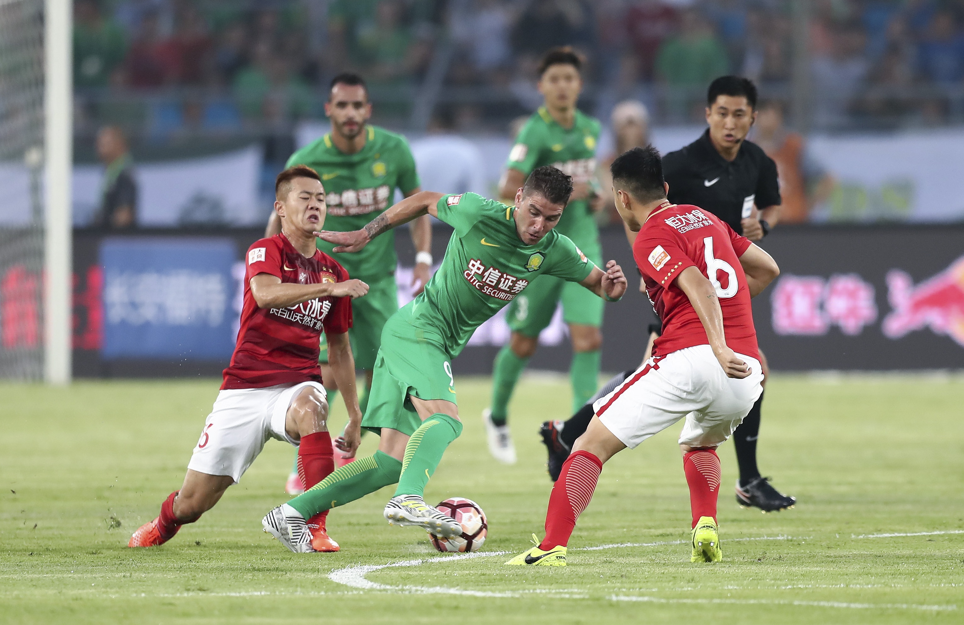 昆明市台联“昆台情·羽你同行”羽毛球联谊交流活动举办