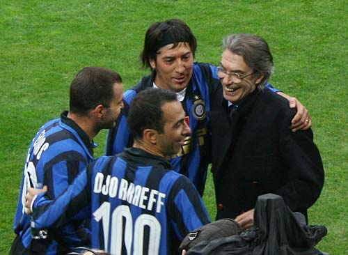 图片报：基米希因脚踝问题无法完整参加训练，本轮可能当替补（图片报：基米希脚踝不适仅部分合练，本轮或先任替补）